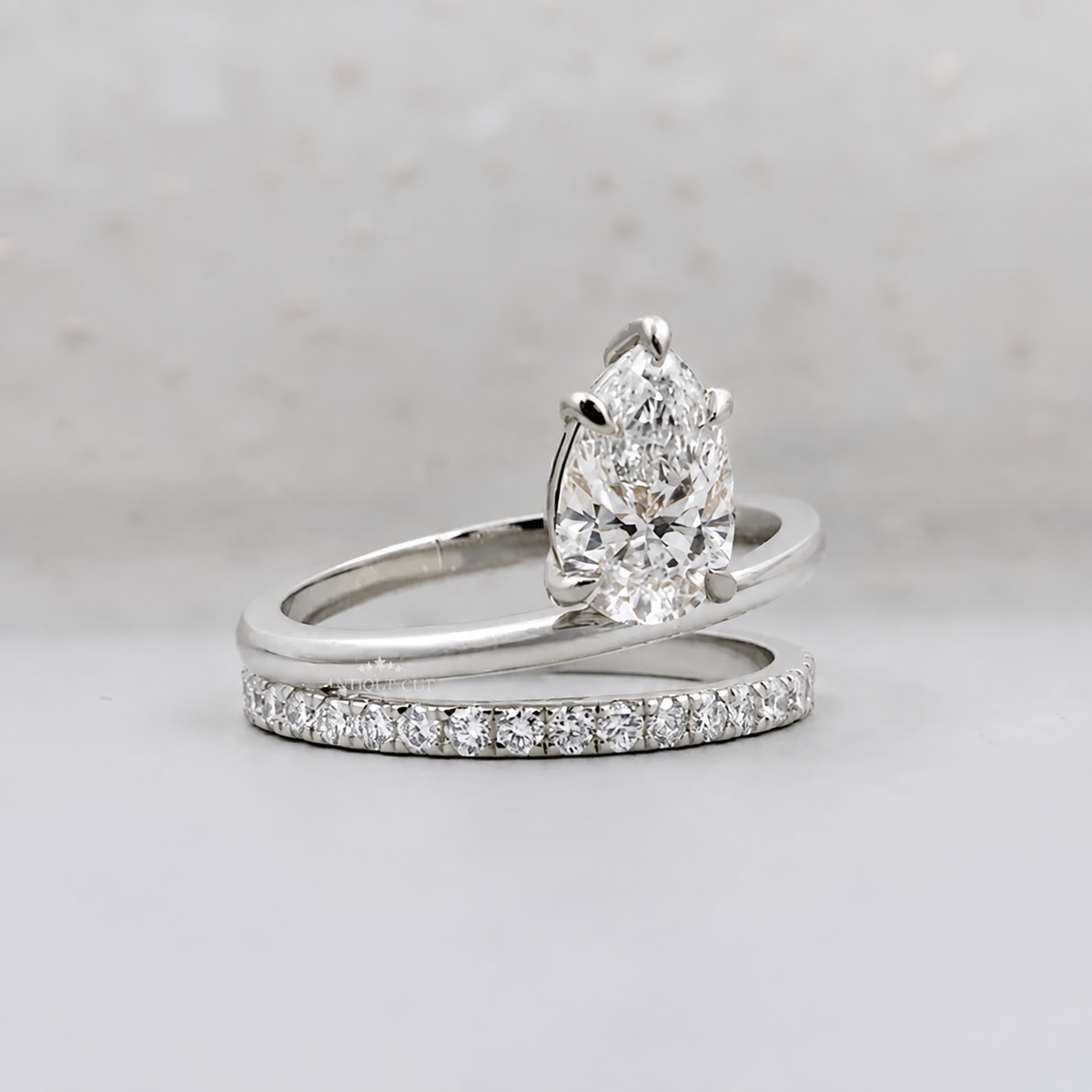 10k White Gold, 14k White Gold, 18k White Gold, Platinum