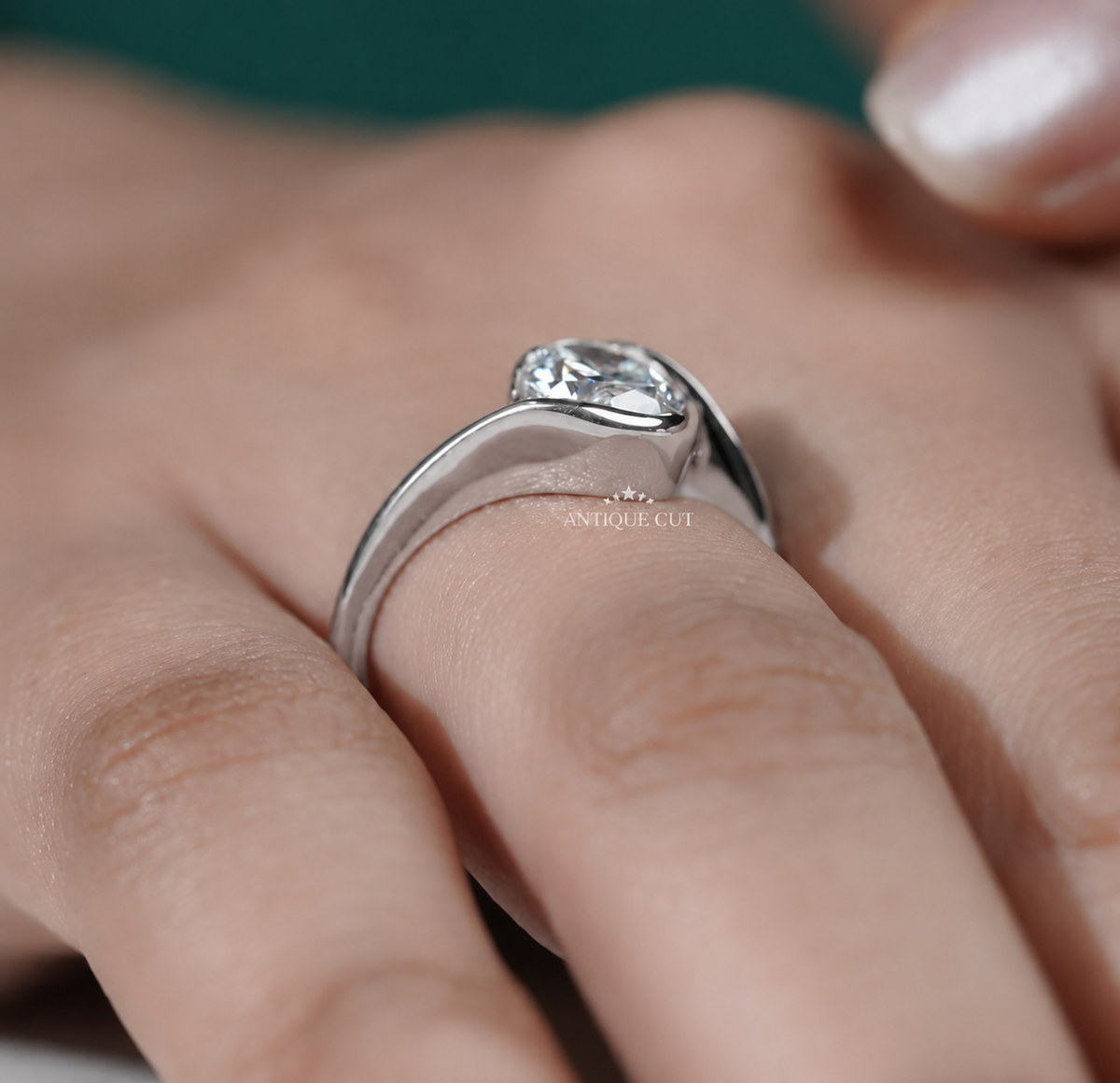 10k White Gold, 14k White Gold, 18k White Gold, Platinum