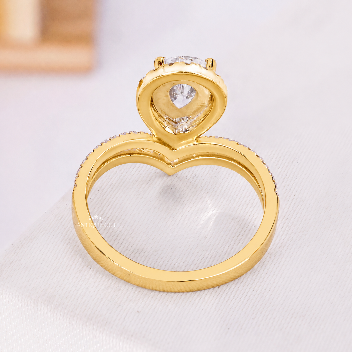 10k Yellow Gold, 14k Yellow Gold, 18k Yellow Gold