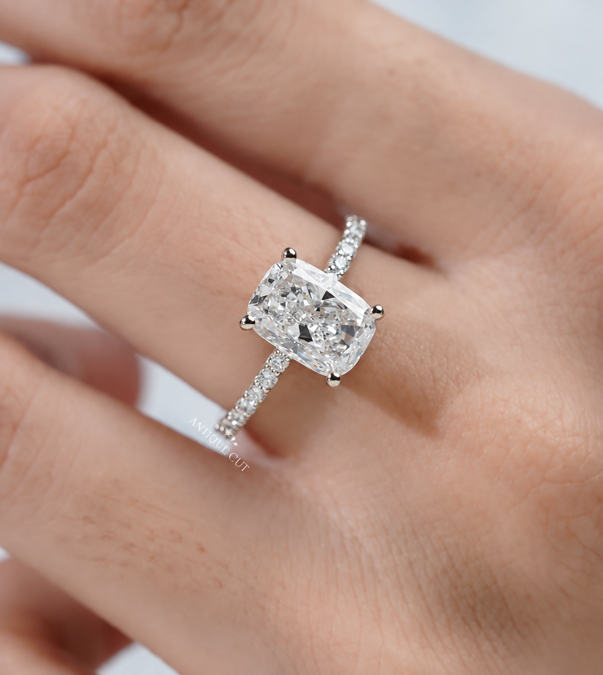 10k White Gold, 14k White Gold, 18k White Gold, Platinum