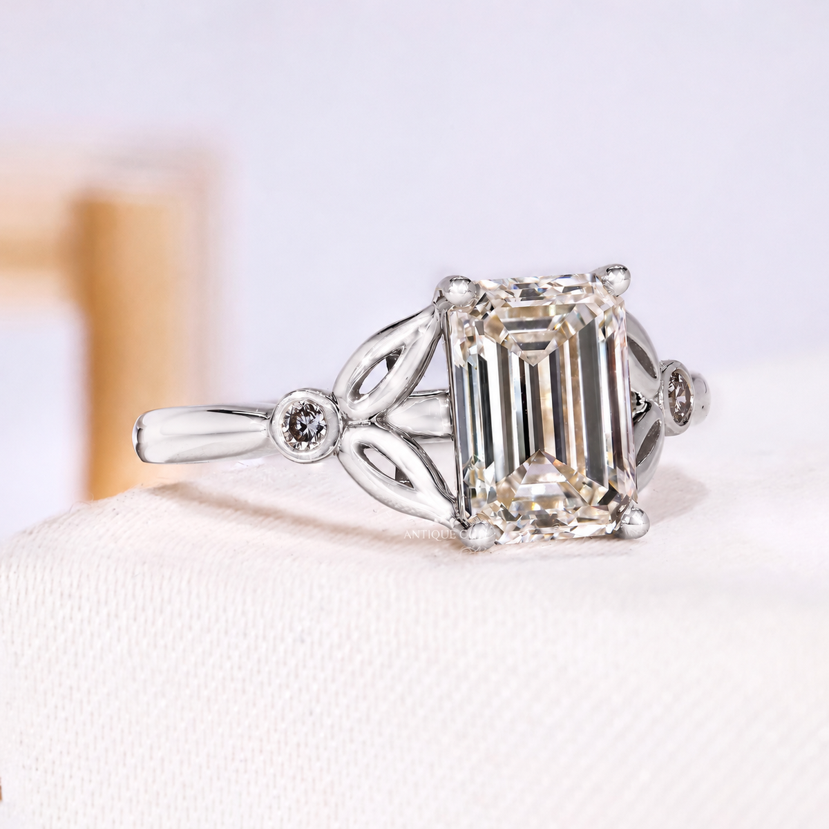 10k White Gold, 14k White Gold, 18k White Gold, Platinum