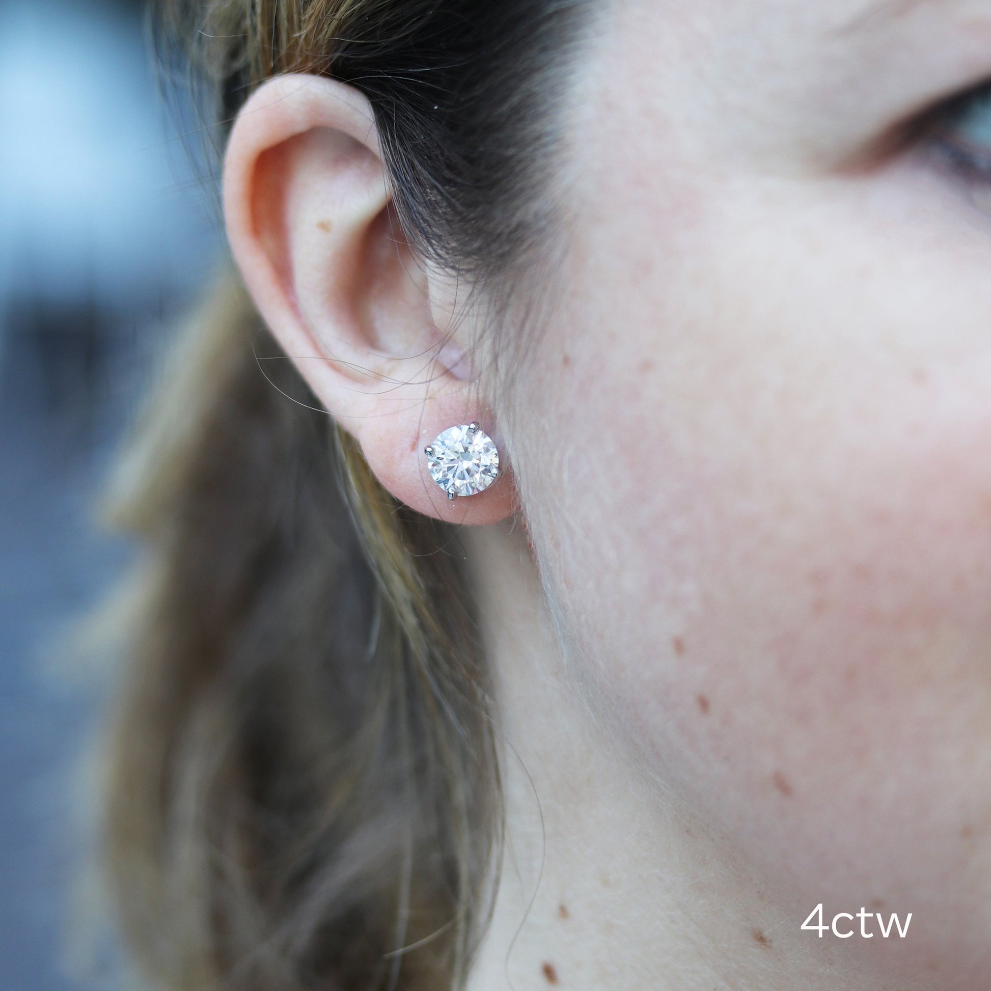 Round Lab Grown Diamond Stud Earring, EF Color, VS Clarity, IGI Certified