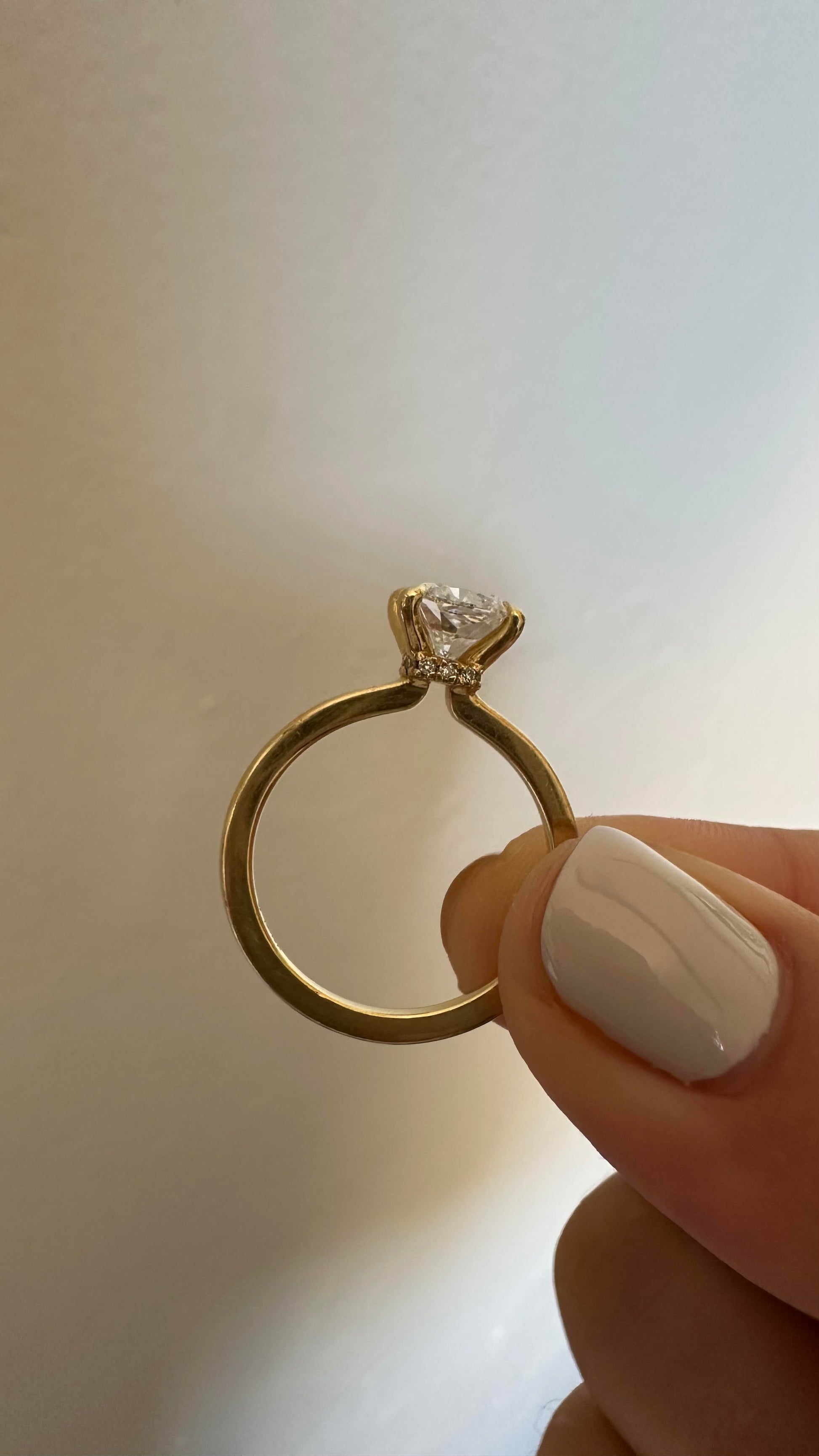 4TCW Radiant Semi Bezel Eternity Band | DE – VVS1 | 18k Yellow Gold |  7 (US)