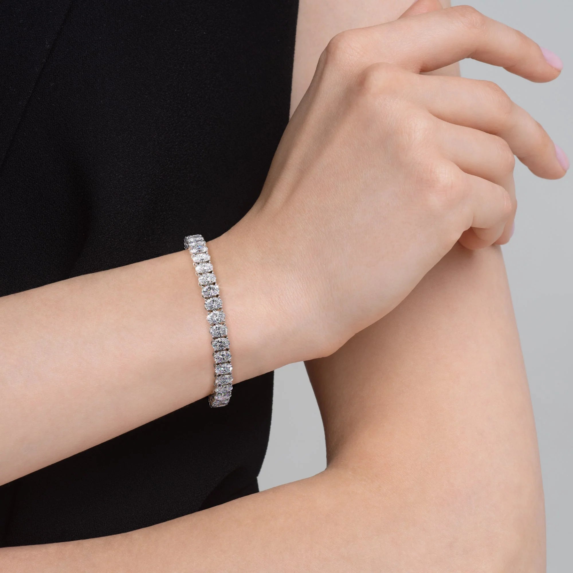 #Color_White Gold_16.0tcw