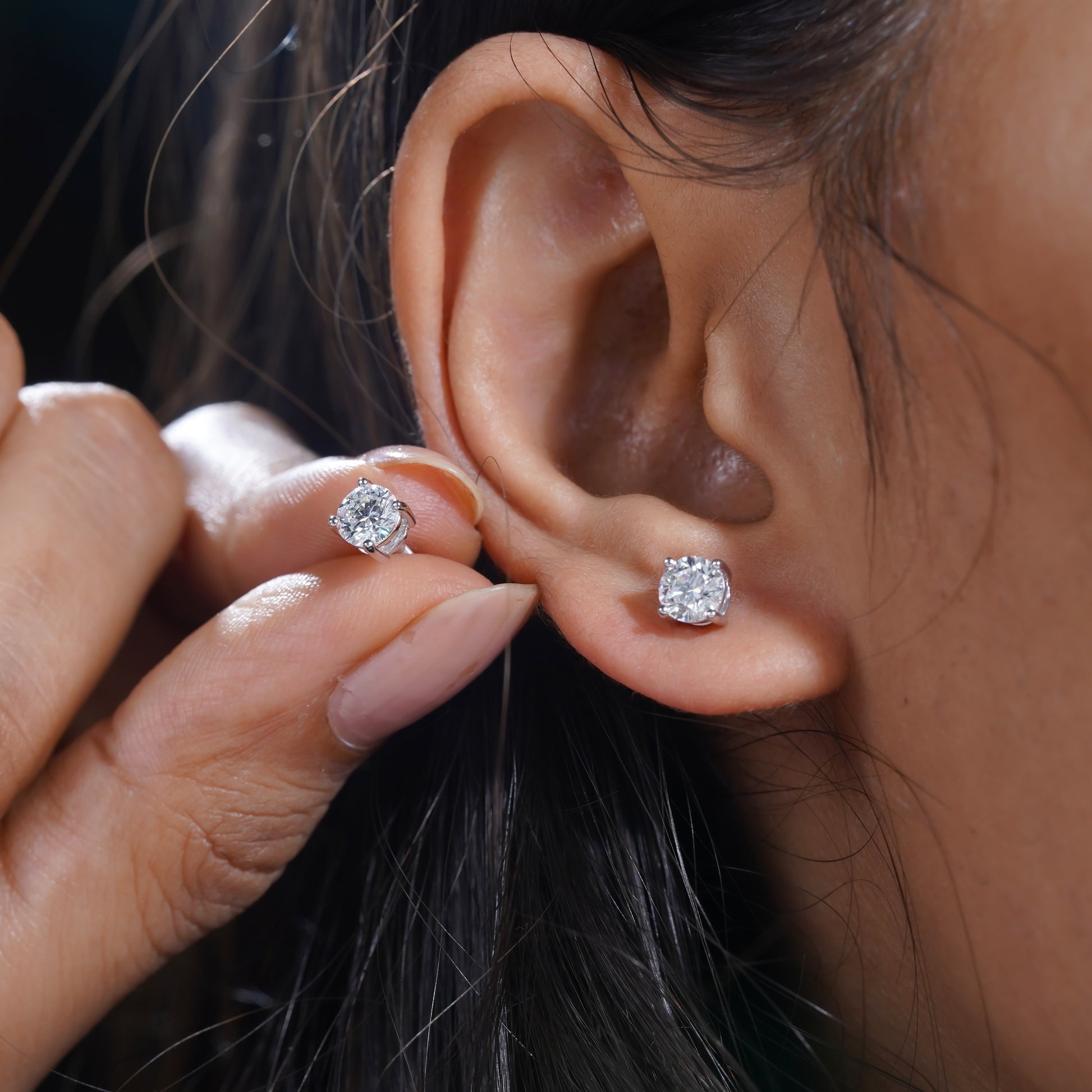 Round Lab Grown Diamond Stud Earrings | IGI Certified Solitaire Pair