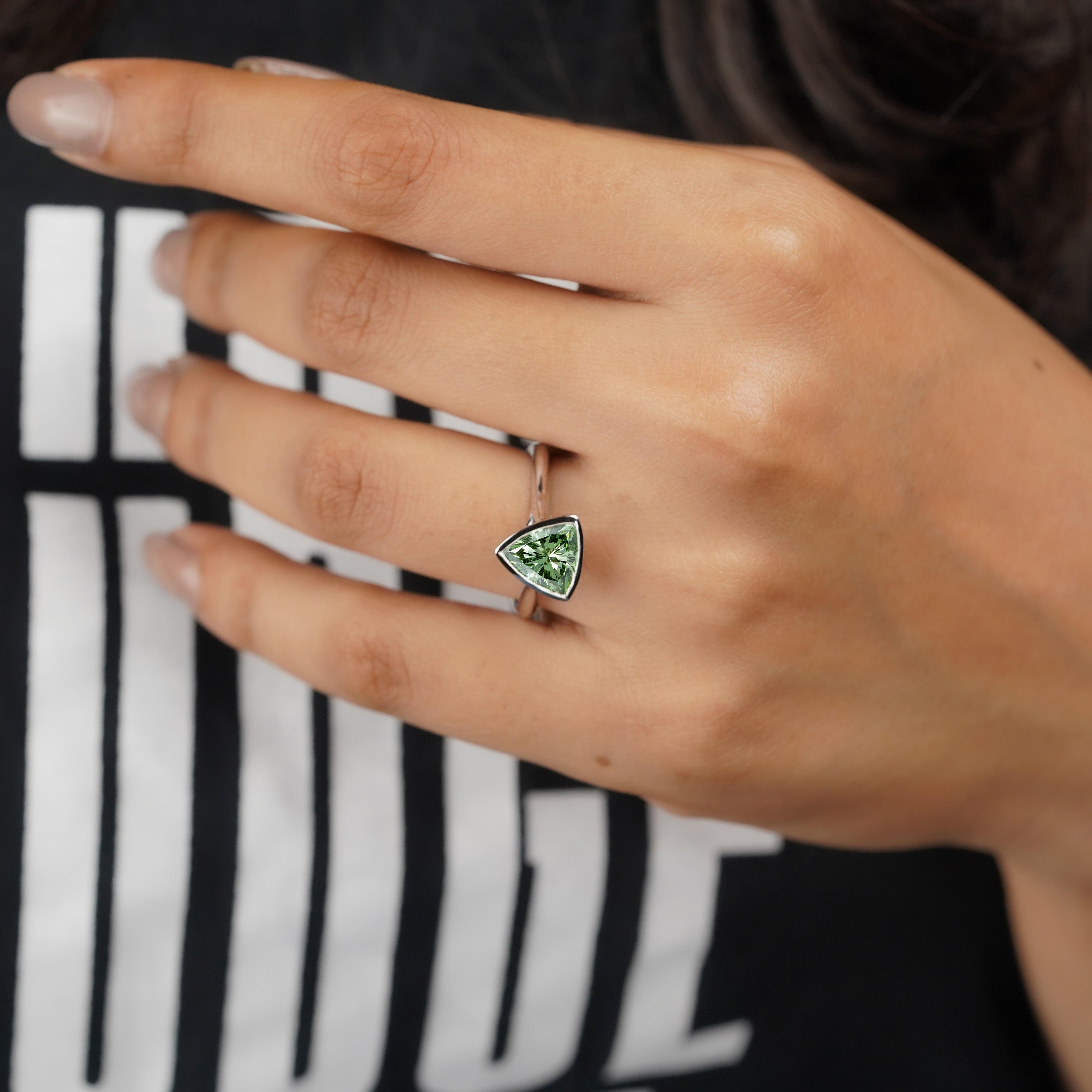 Fancy Green 1.50ct Trillion Lab Grown Diamond Engagement Ring | Bezel Set | VVS–VS Clarity | IGI Certified | Modern Minimalist Style