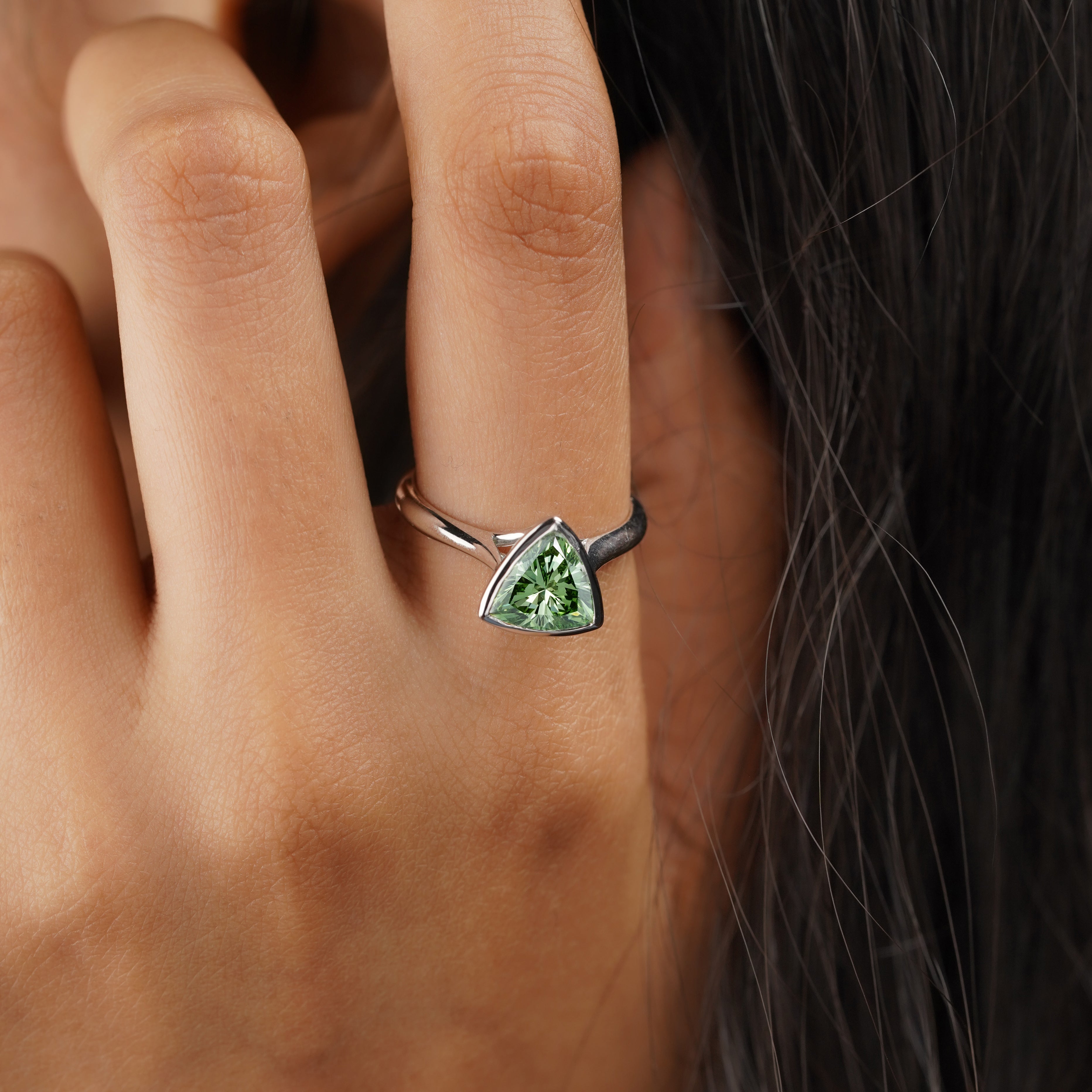 Fancy Green 1.50ct Trillion Lab Grown Diamond Engagement Ring | Bezel Set | VVS–VS Clarity | IGI Certified | Modern Minimalist Style