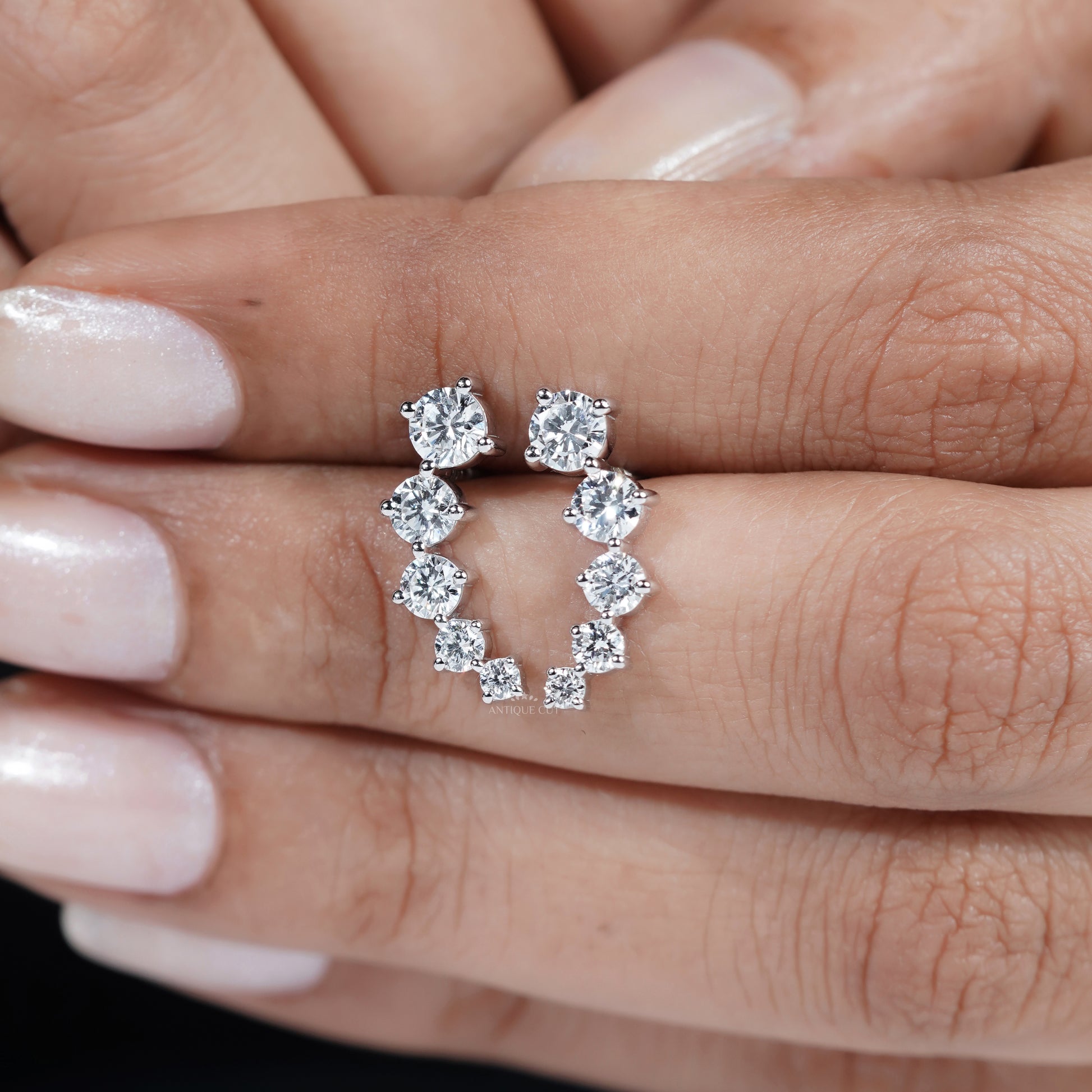 1.42tcw Round Lab Grown Diamond Curve Earring, EF Color, VS Clarity - IGI Certified