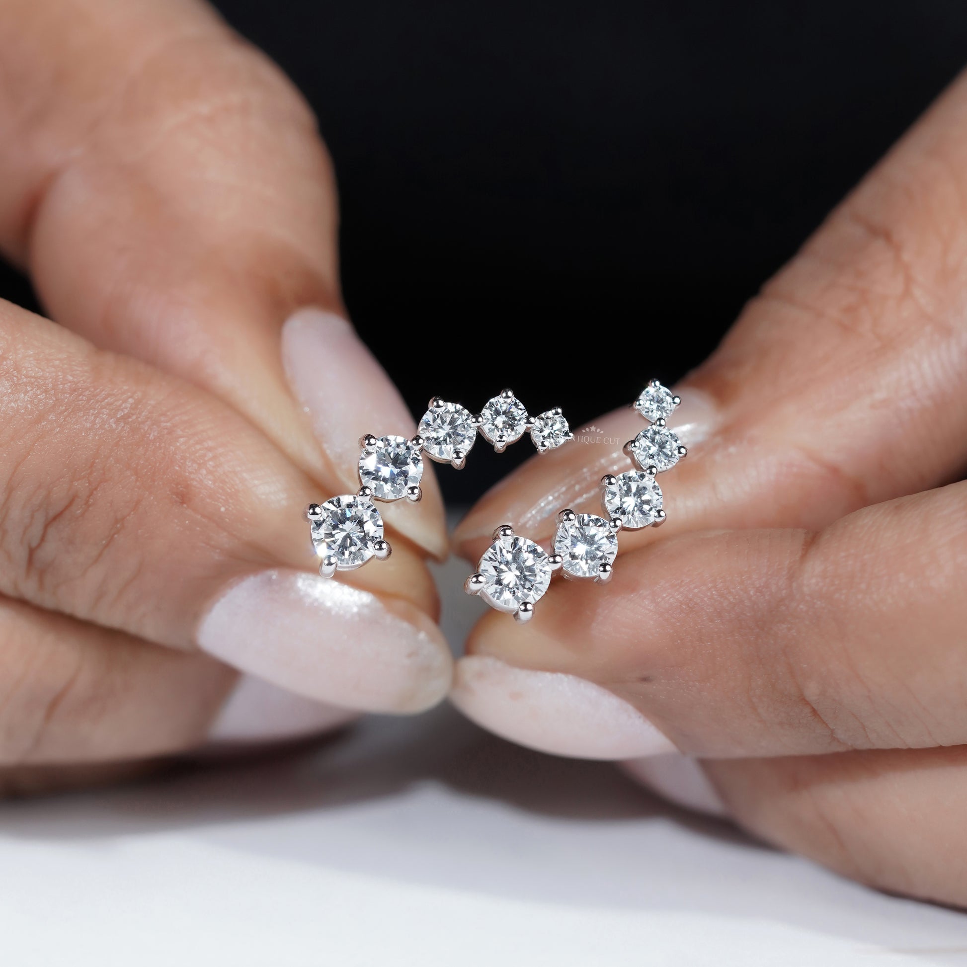 1.42tcw Round Lab Grown Diamond Curve Earring, EF Color, VS Clarity - IGI Certified