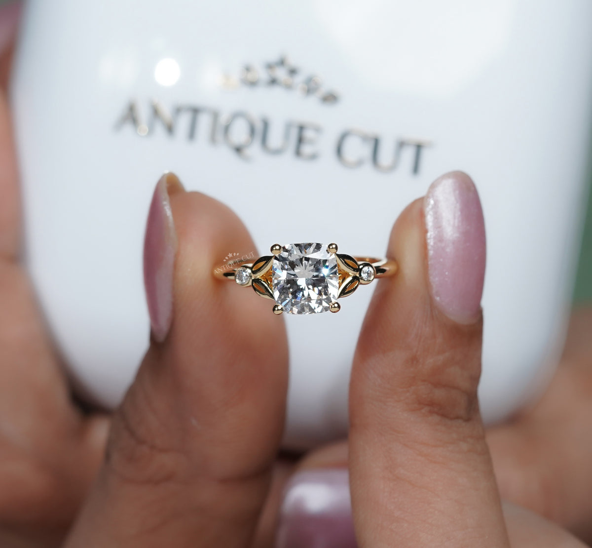 10k Yellow Gold, 14k Yellow Gold, 18k Yellow Gold