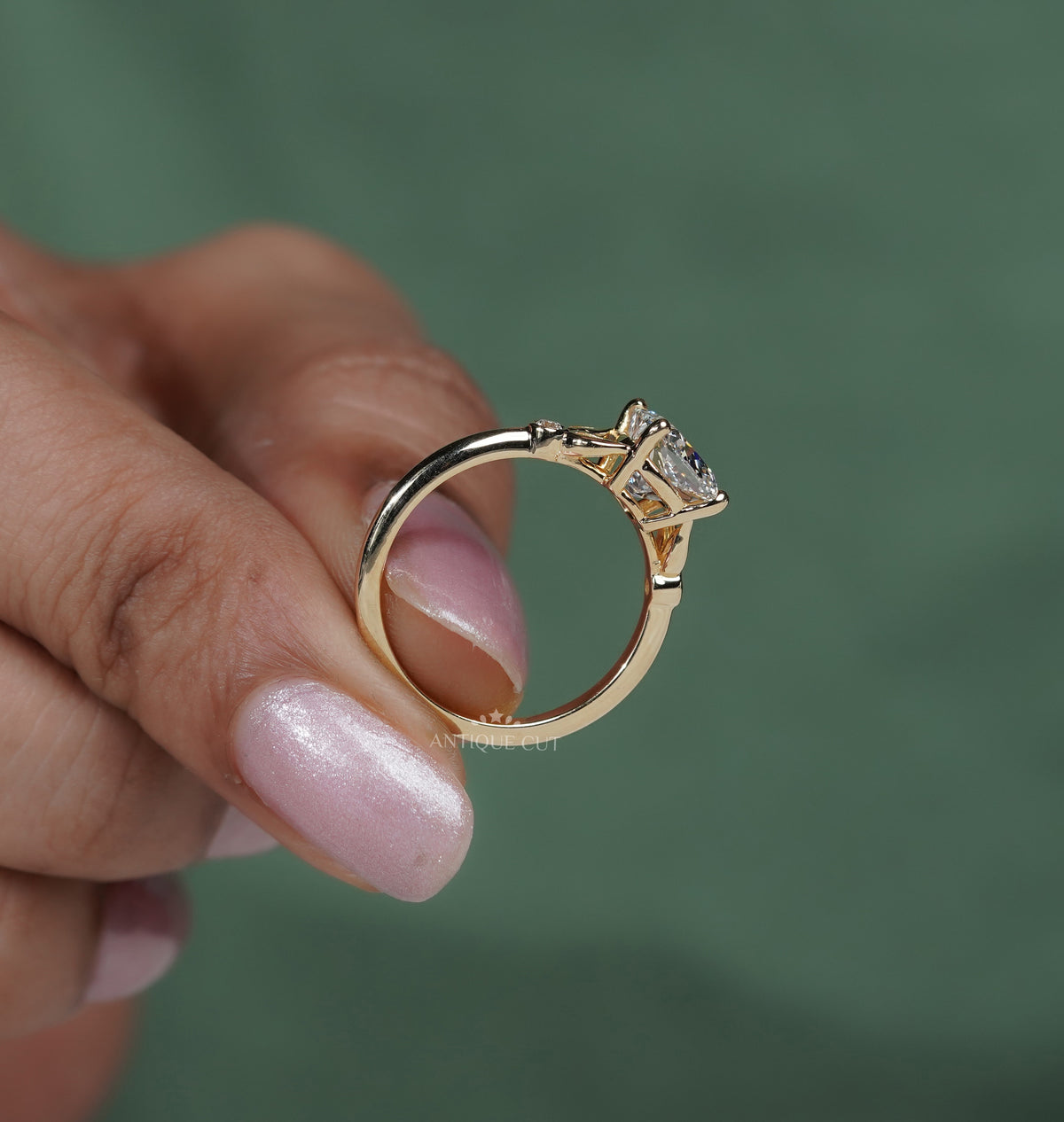 10k Yellow Gold, 14k Yellow Gold, 18k Yellow Gold