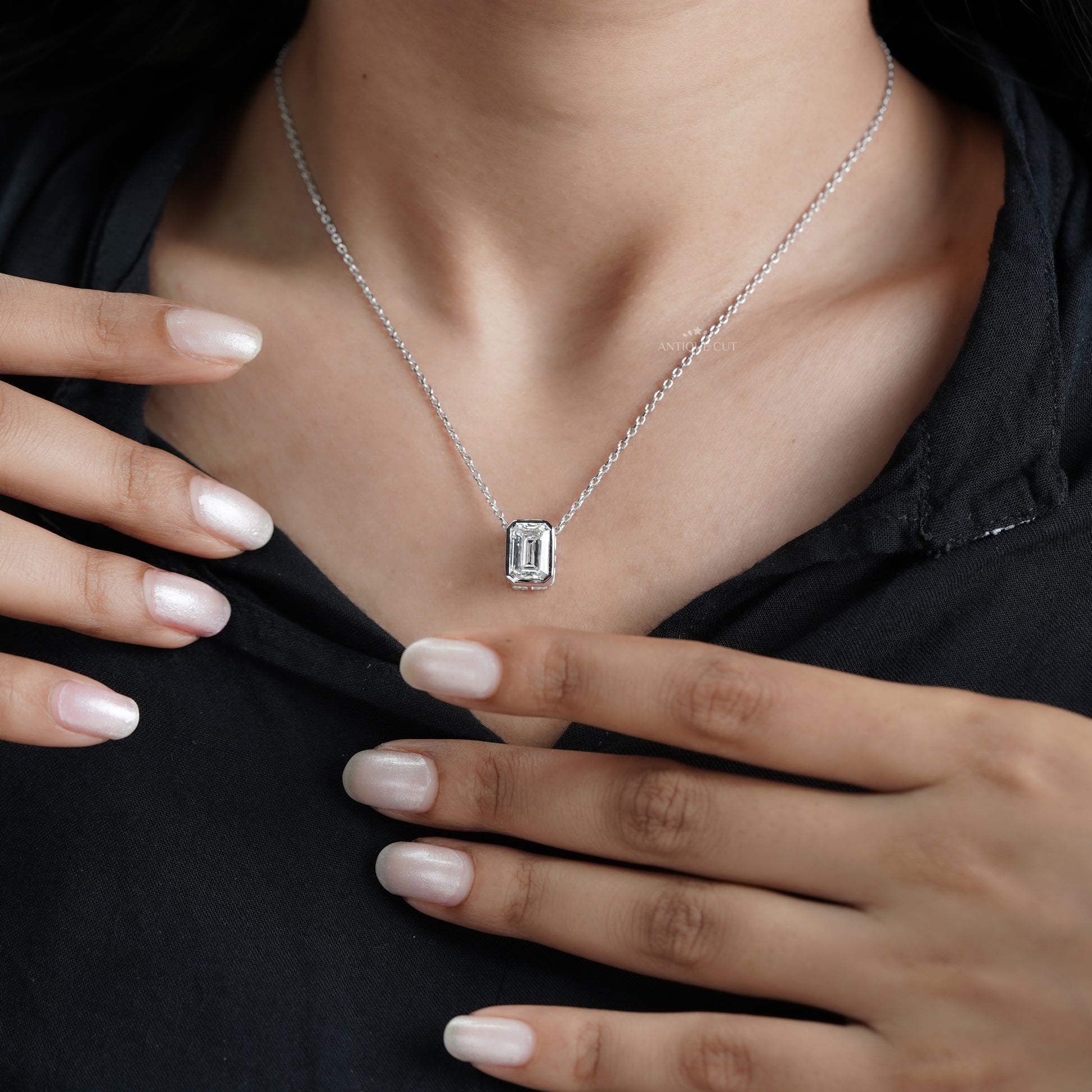 Emerald 3.00ct Lab Grown Pendant Necklace | Featuring Bezel Setting | Minimalist Style | IGI Certified