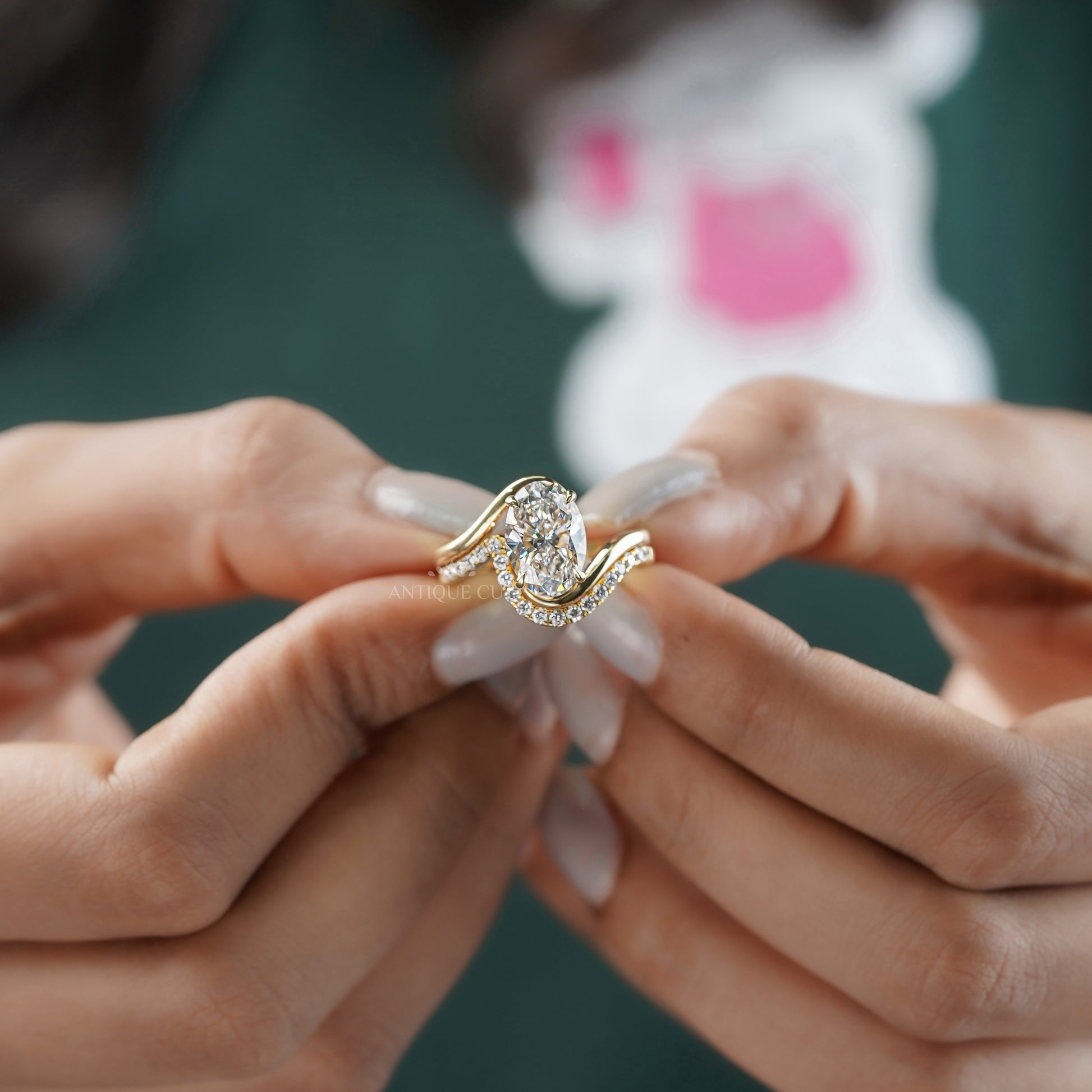 Modern Curve 3.20tcw Oval Lab Diamond Engagement Ring | Matching Curved Band | IGI Certified
