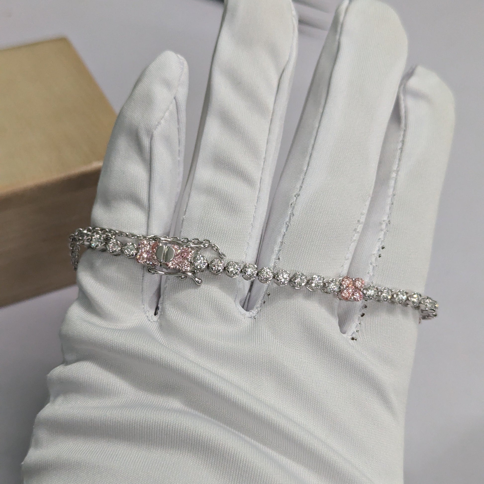 10.00tcw Pink And White Lab Diamond Tennis Bracelet | DEF VVS–VS | IGI Certified