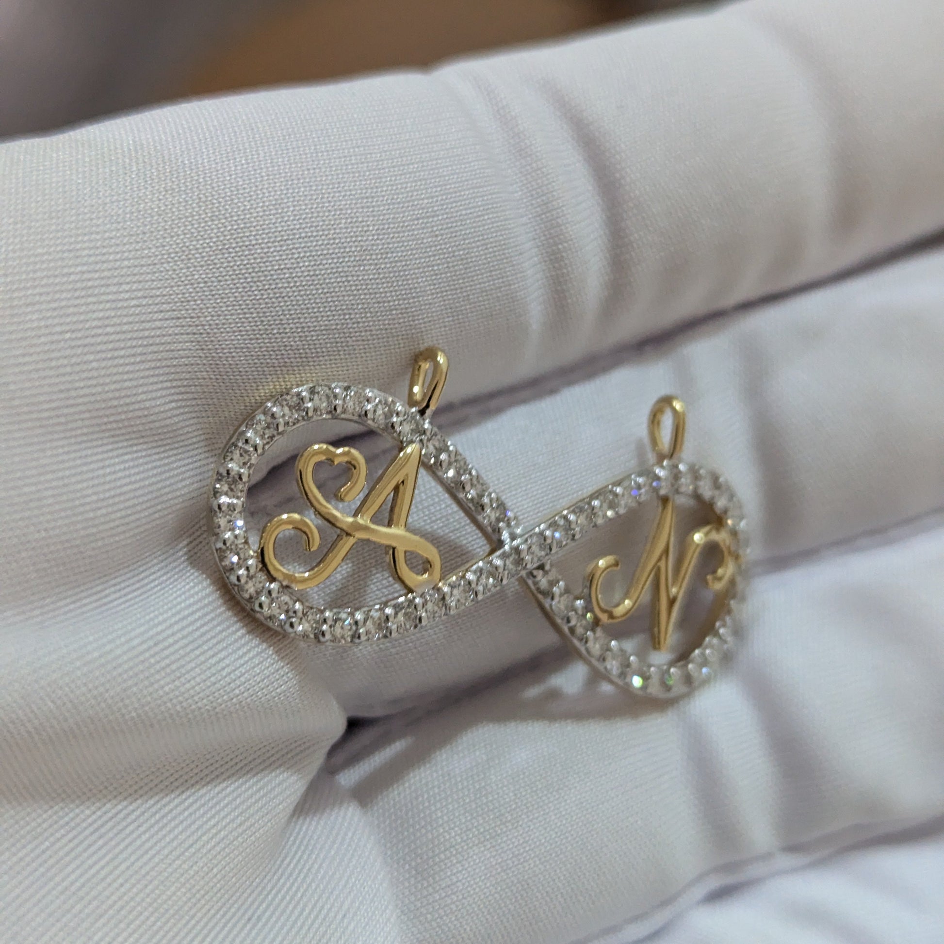 Round 1.00tcw Lab Grown Diamond Infinity Pendant, EF Color, VS Clarity - IGI Certified Pendant