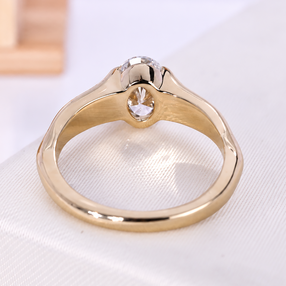 IGI certified oval lab diamond solitaire ring for engagement proposal
