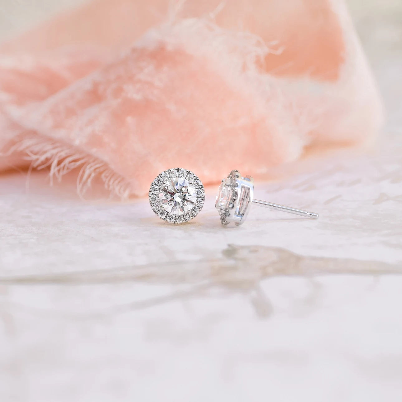 #Color_White Gold