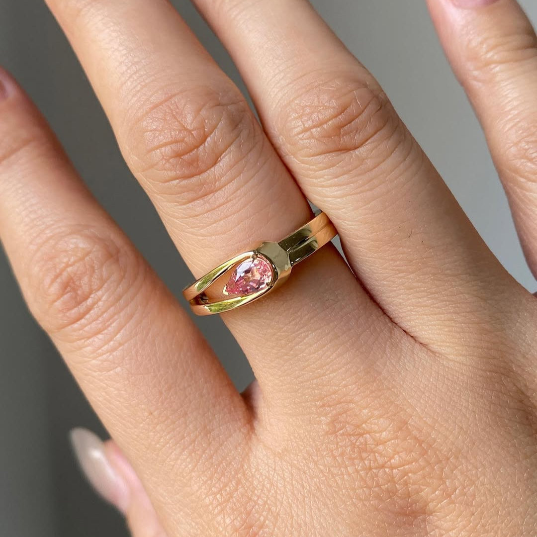 Pear Fancy Pink 0.70ct Lab Grown Diamond Unique Double Row Engagement Ring, VS Clarity