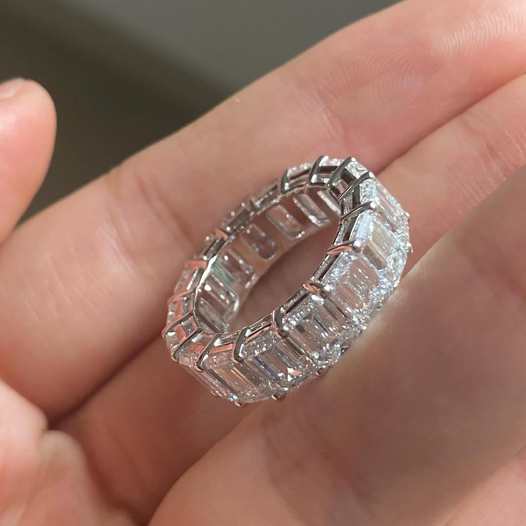Emerald 8.00tcw Lab Diamond Full Eternity Band | Wedding Ring | IGI Certified DEF VVS-VS Clarity
