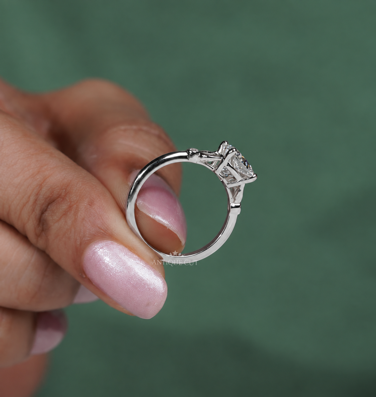 10k White Gold, 14k White Gold, 18k White Gold, Platinum
