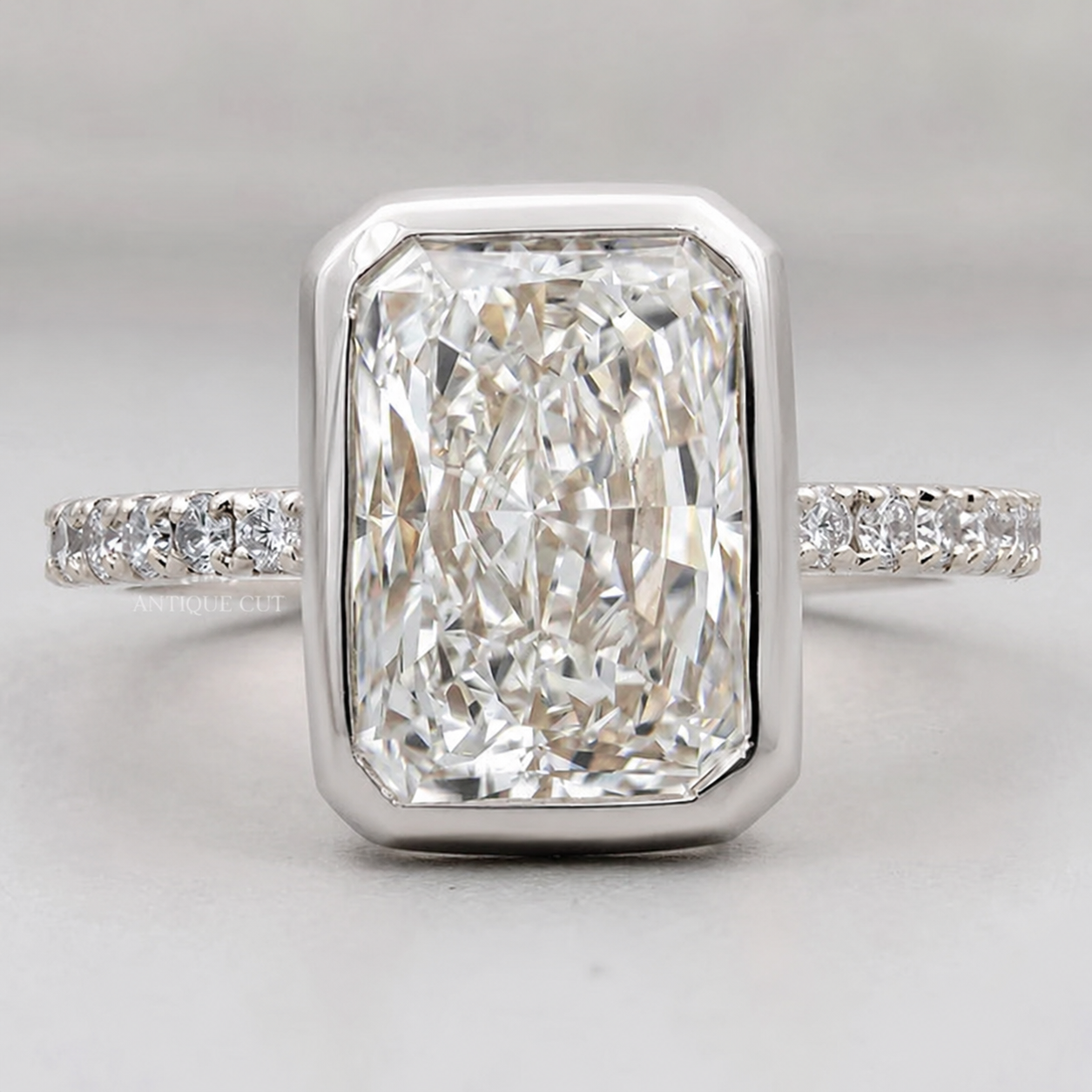 10k White Gold, 14k White Gold, 18k White Gold, Platinum