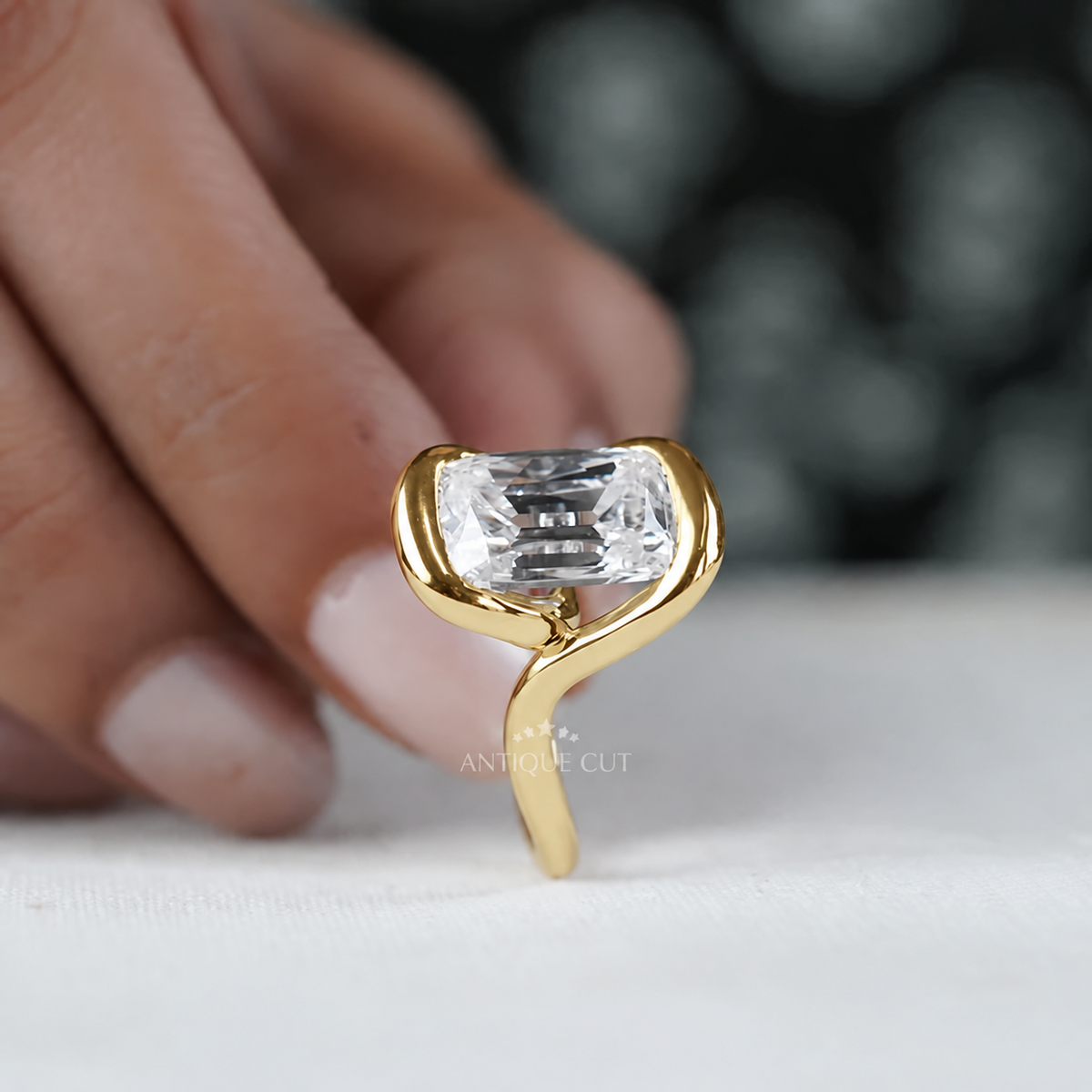 10k Yellow Gold, 14k Yellow Gold, 18k Yellow Gold