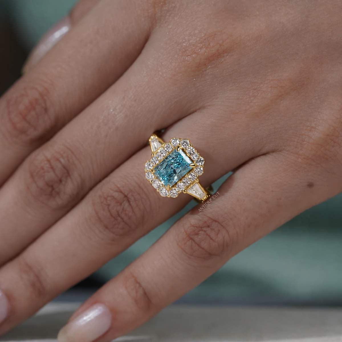 10k Yellow Gold, 14k Yellow Gold, 18k Yellow Gold