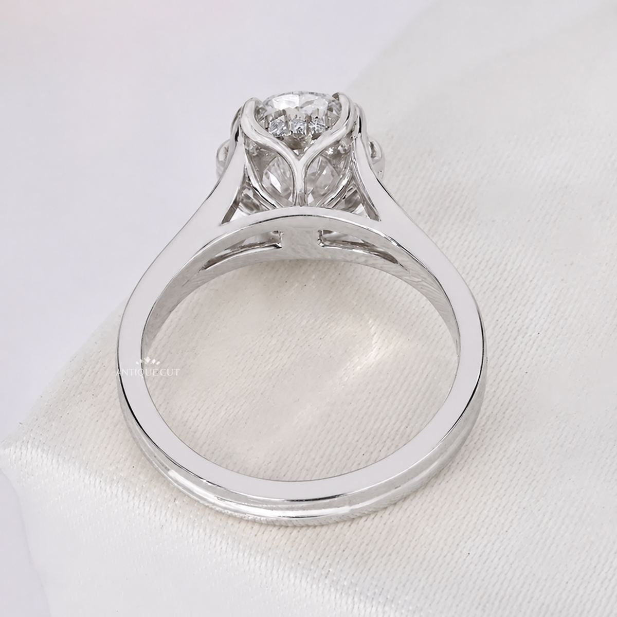 10k White Gold, 14k White Gold, 18k White Gold, Platinum