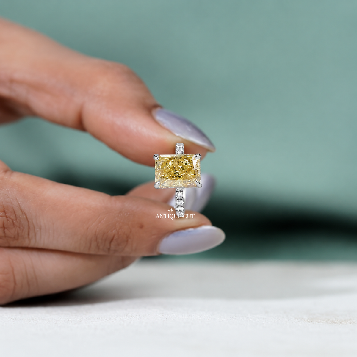 10k White Gold, 14k White Gold, 18k White Gold, Platinum