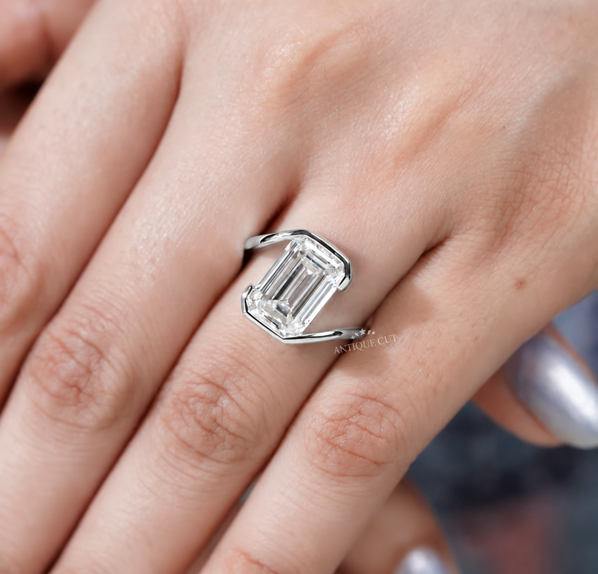 10k White Gold, 14k White Gold, 18k White Gold, Platinum