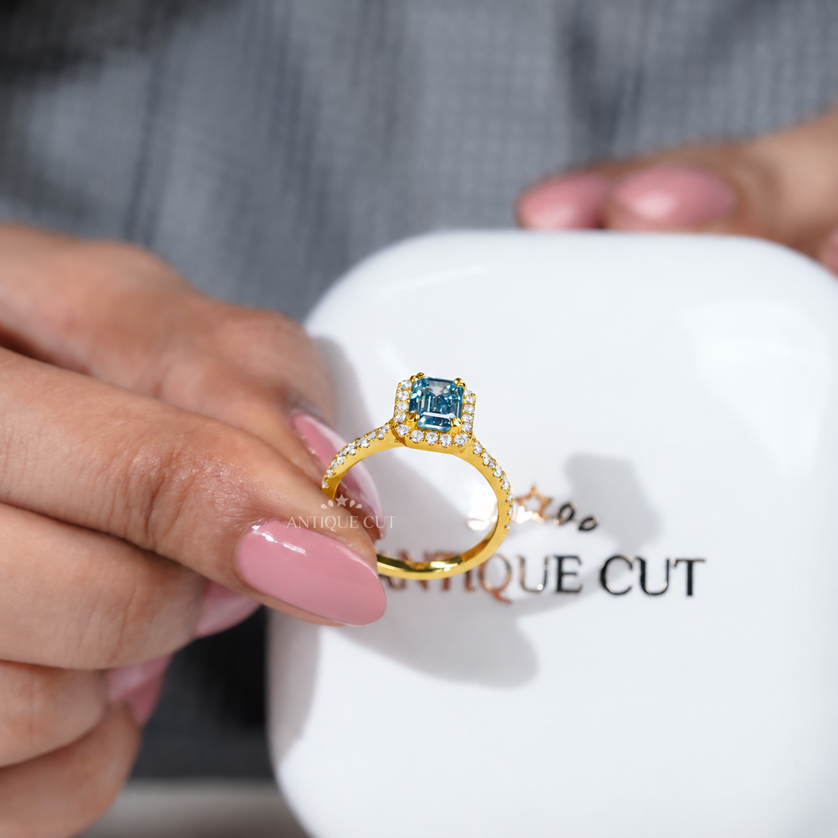 10k Yellow Gold, 14k Yellow Gold, 18k Yellow Gold