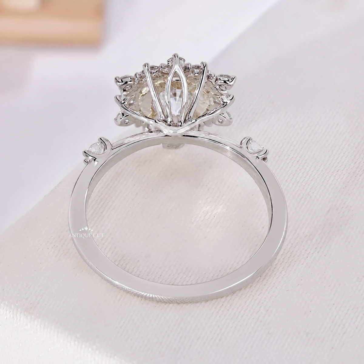 10k White Gold, 14k White Gold, 18k White Gold, Platinum