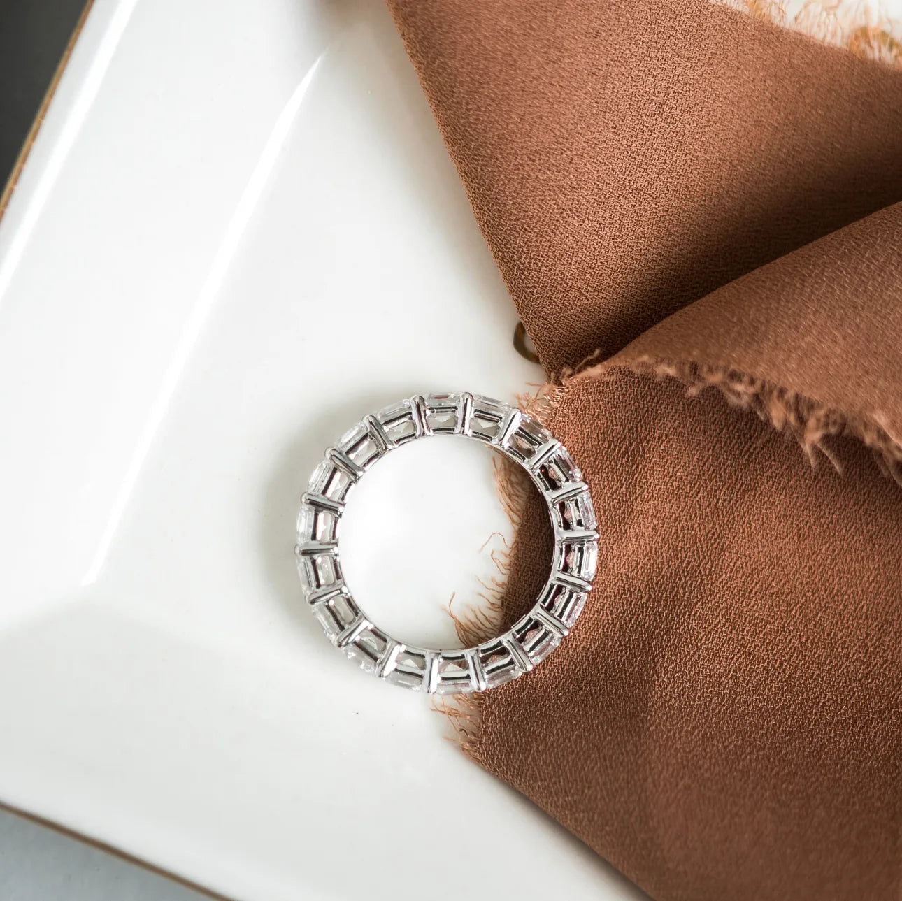 #Color_White Gold