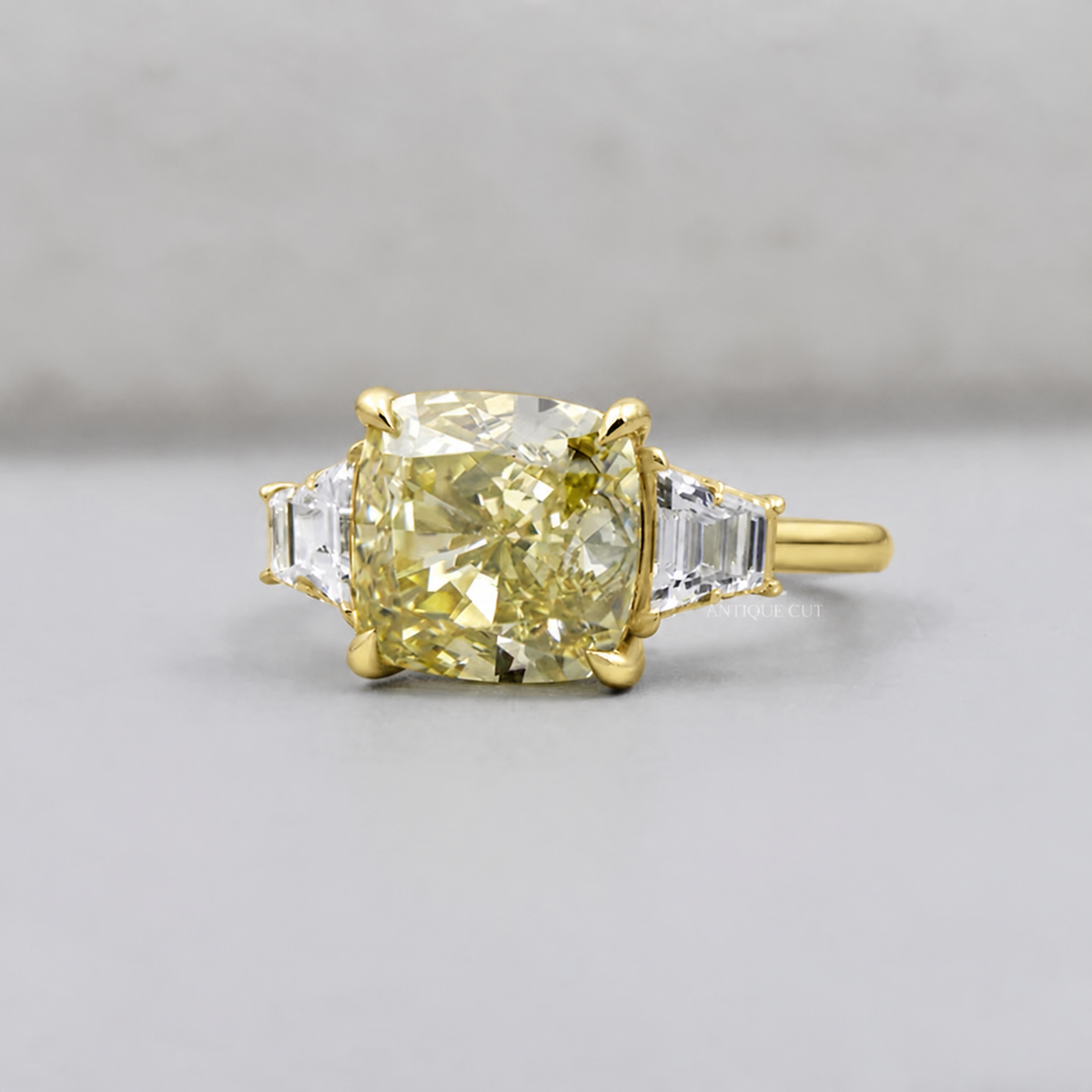 10k Yellow Gold, 14k Yellow Gold, 18k Yellow Gold