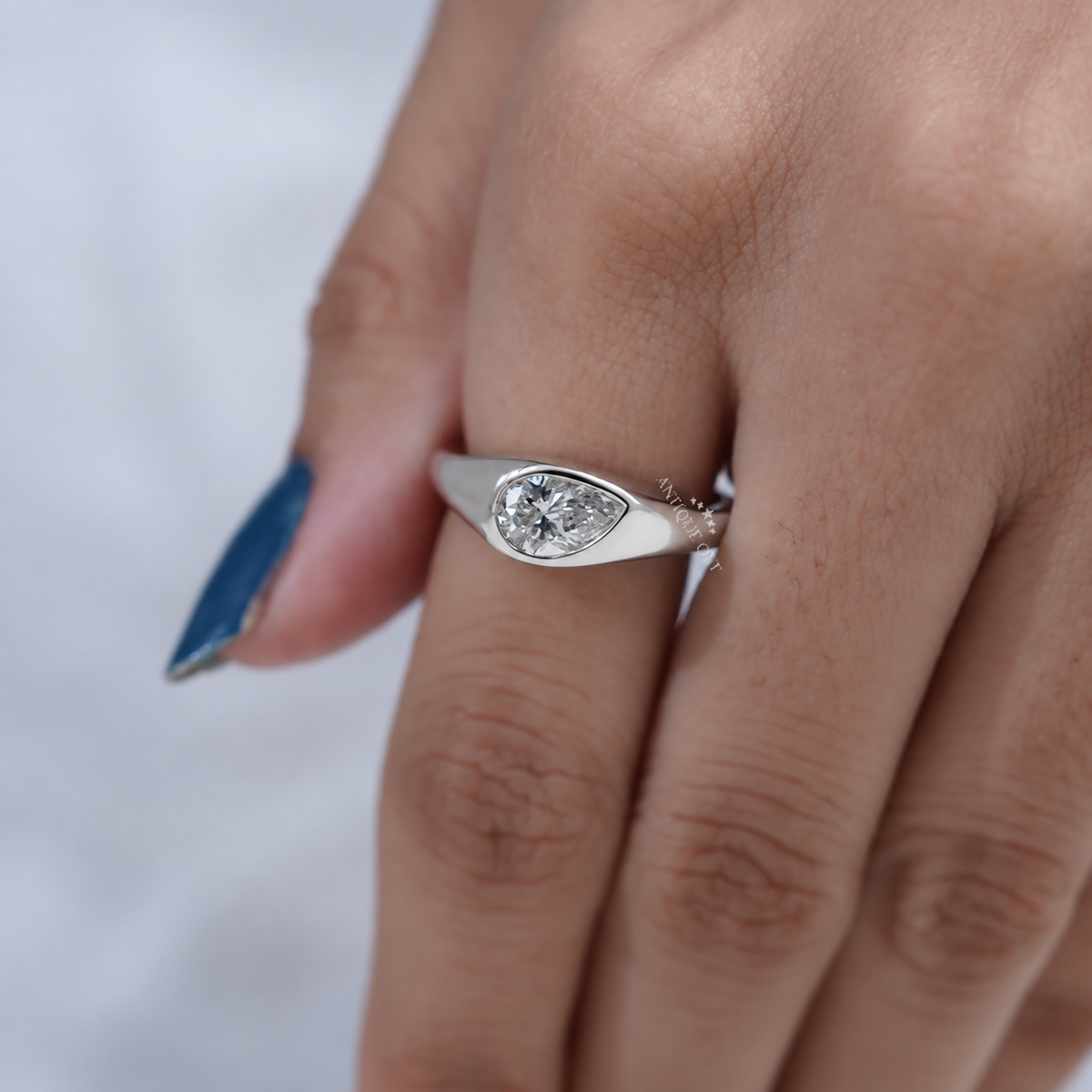 10k White Gold, 14k White Gold, 18k White Gold, Platinum