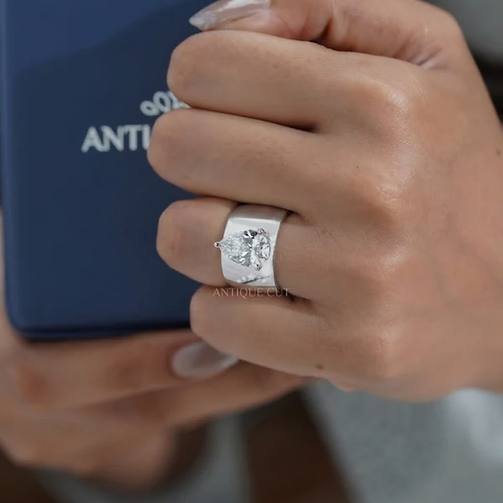 10k White Gold, 14k White Gold, 18k White Gold, Platinum