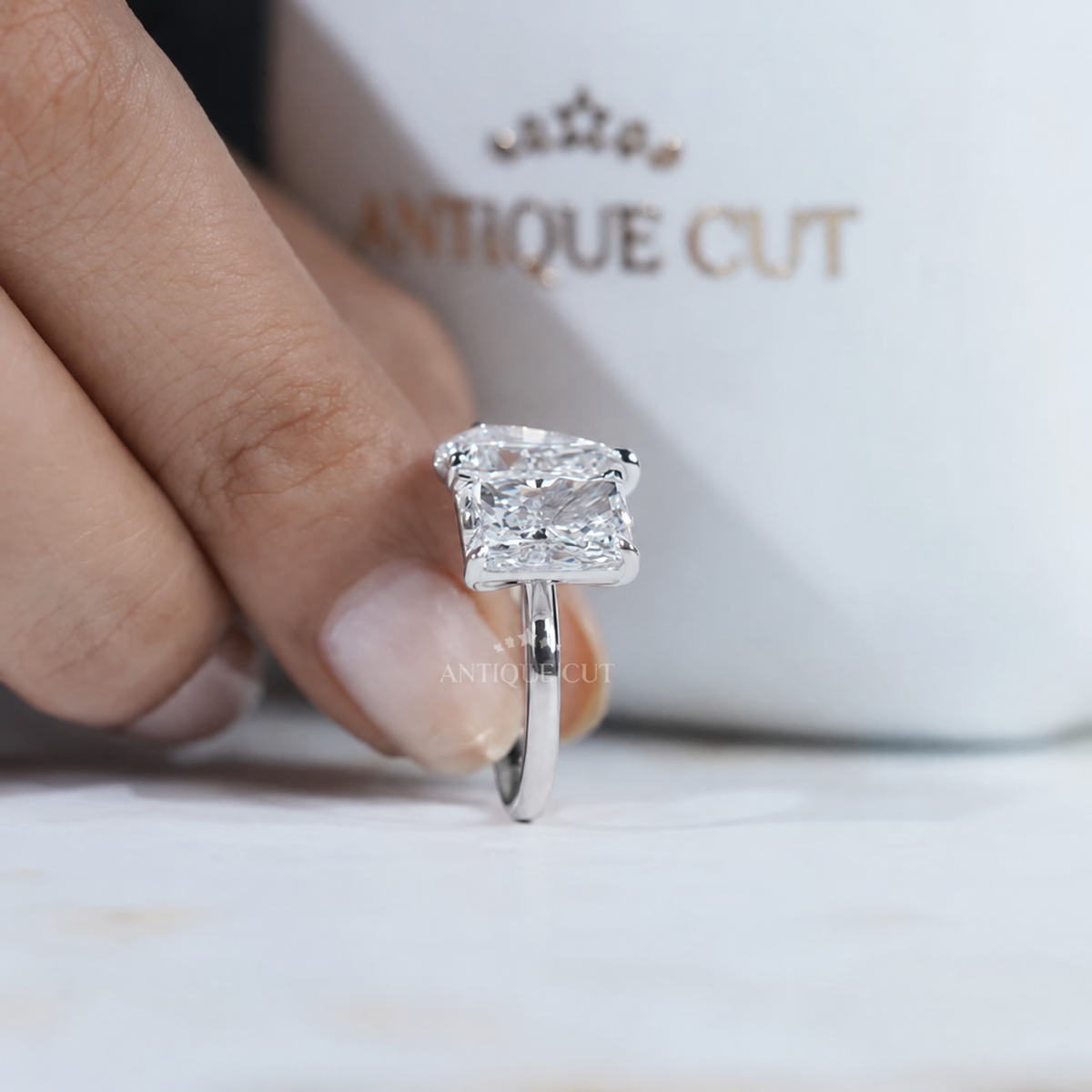 10k White Gold, 14k White Gold, 18k White Gold, Platinum