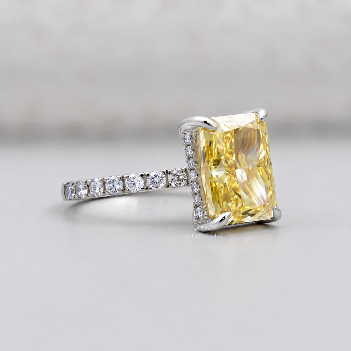 10k White Gold, 14k White Gold, 18k White Gold, Platinum
