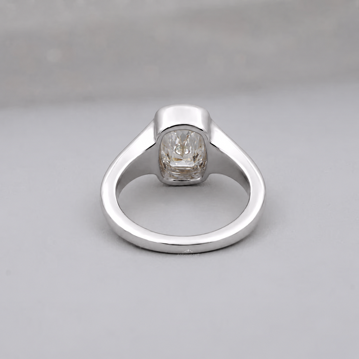 10k White Gold, 14k White Gold, 18k White Gold, Platinum