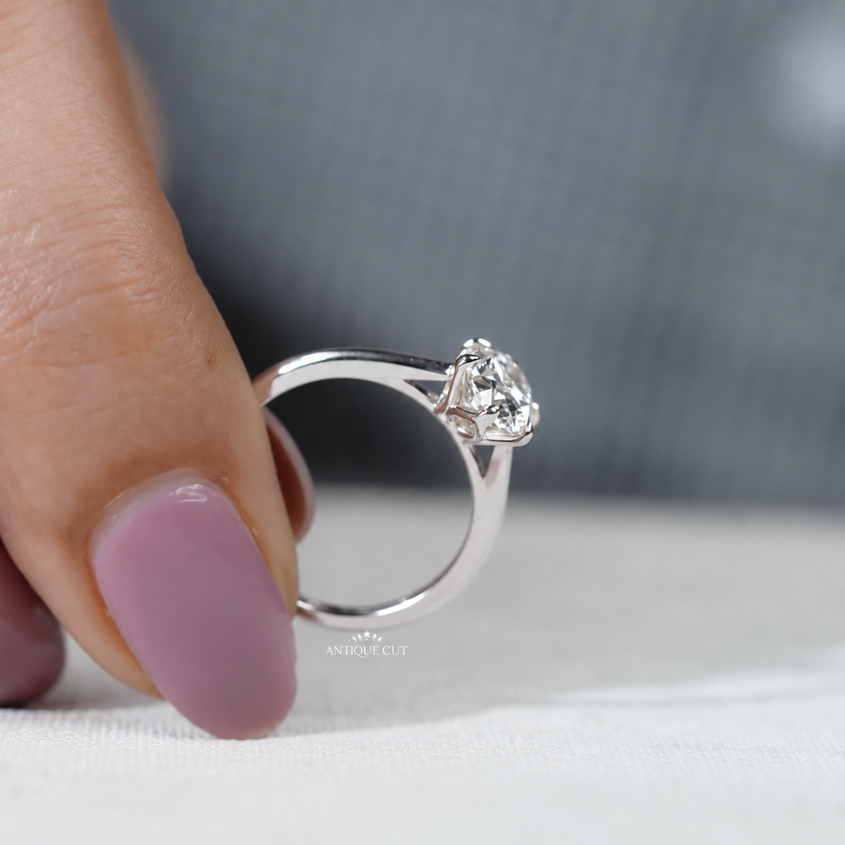 10k White Gold, 14k White Gold, 18k White Gold, Platinum