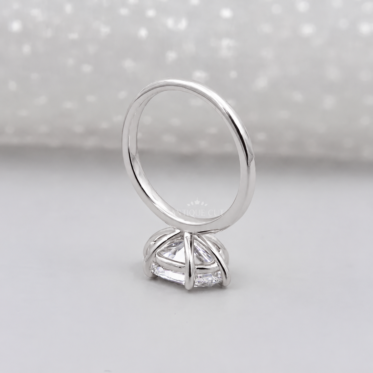 10k White Gold, 14k White Gold, 18k White Gold, Platinum