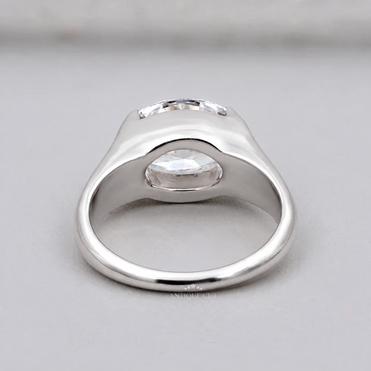 10k White Gold, 14k White Gold, 18k White Gold, Platinum