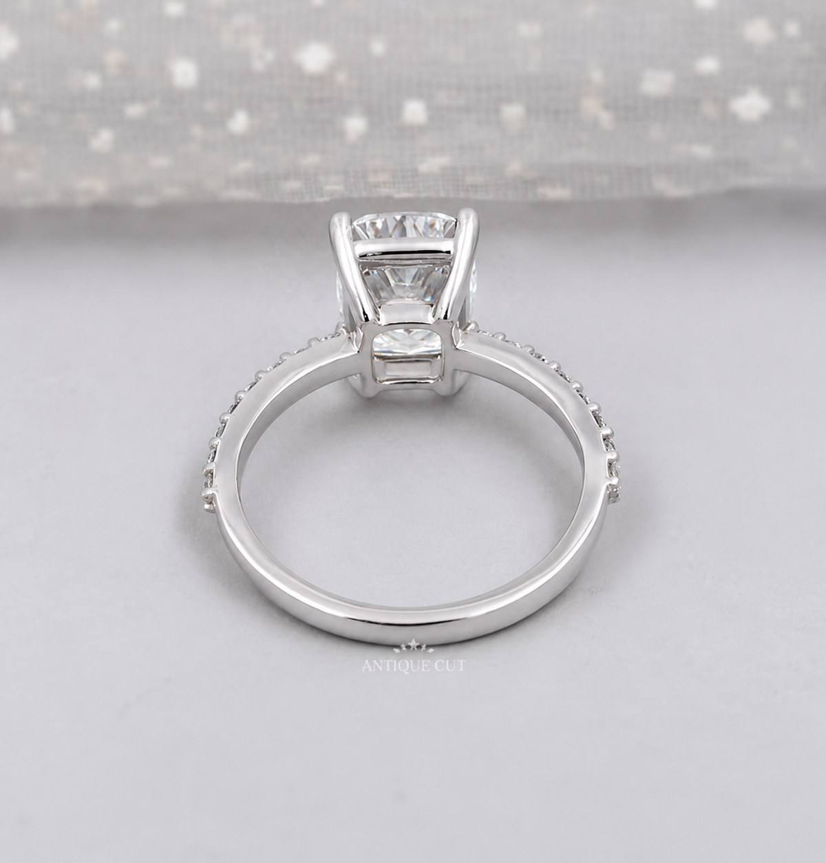 10k White Gold, 14k White Gold, 18k White Gold, Platinum