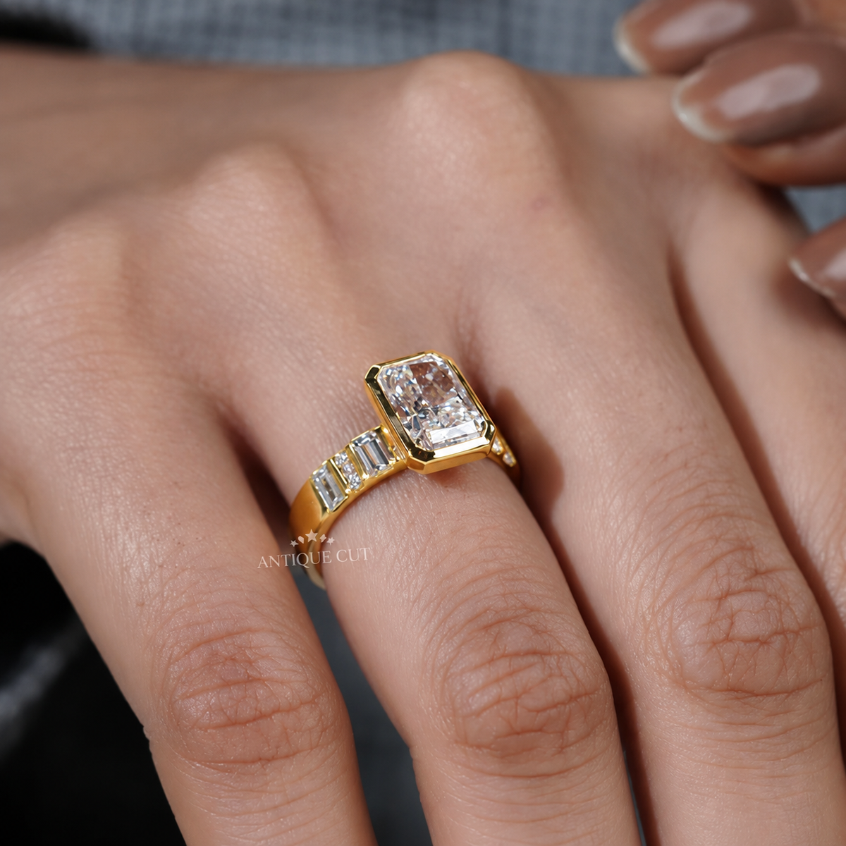 10k Yellow Gold, 14k Yellow Gold, 18k Yellow Gold