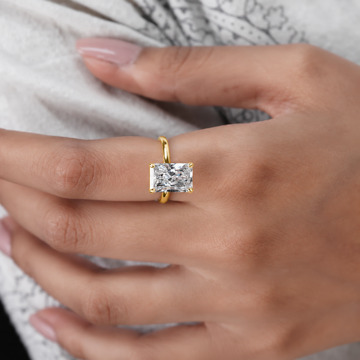 10k Yellow Gold, 14k Yellow Gold, 18k Yellow Gold