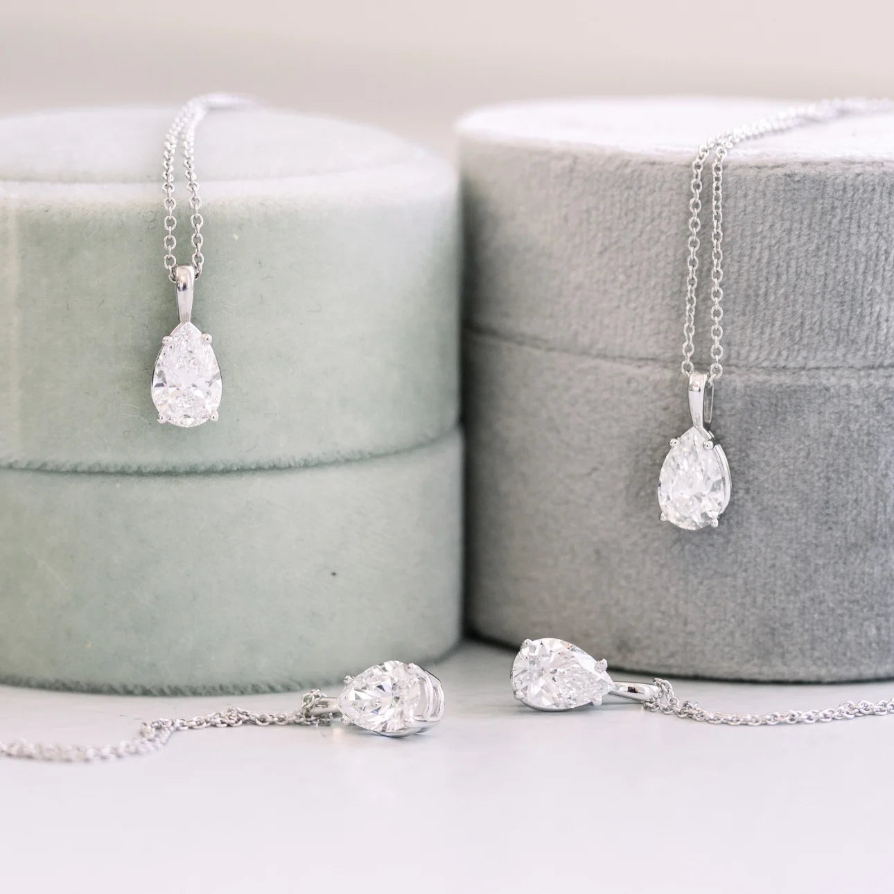 #Color_White Gold