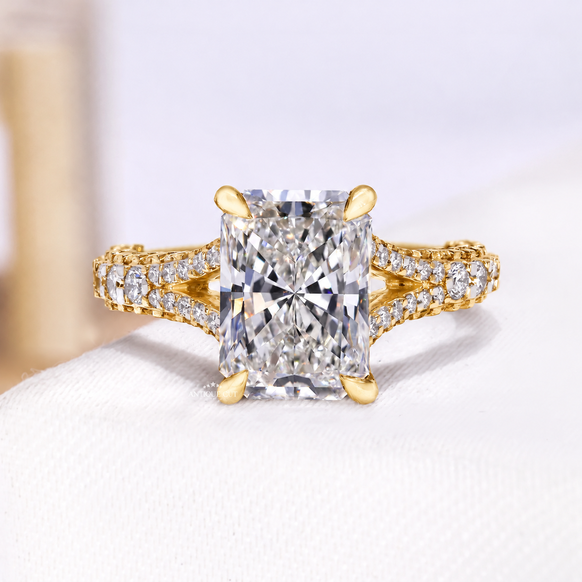 10k Yellow Gold, 14k Yellow Gold, 18k Yellow Gold