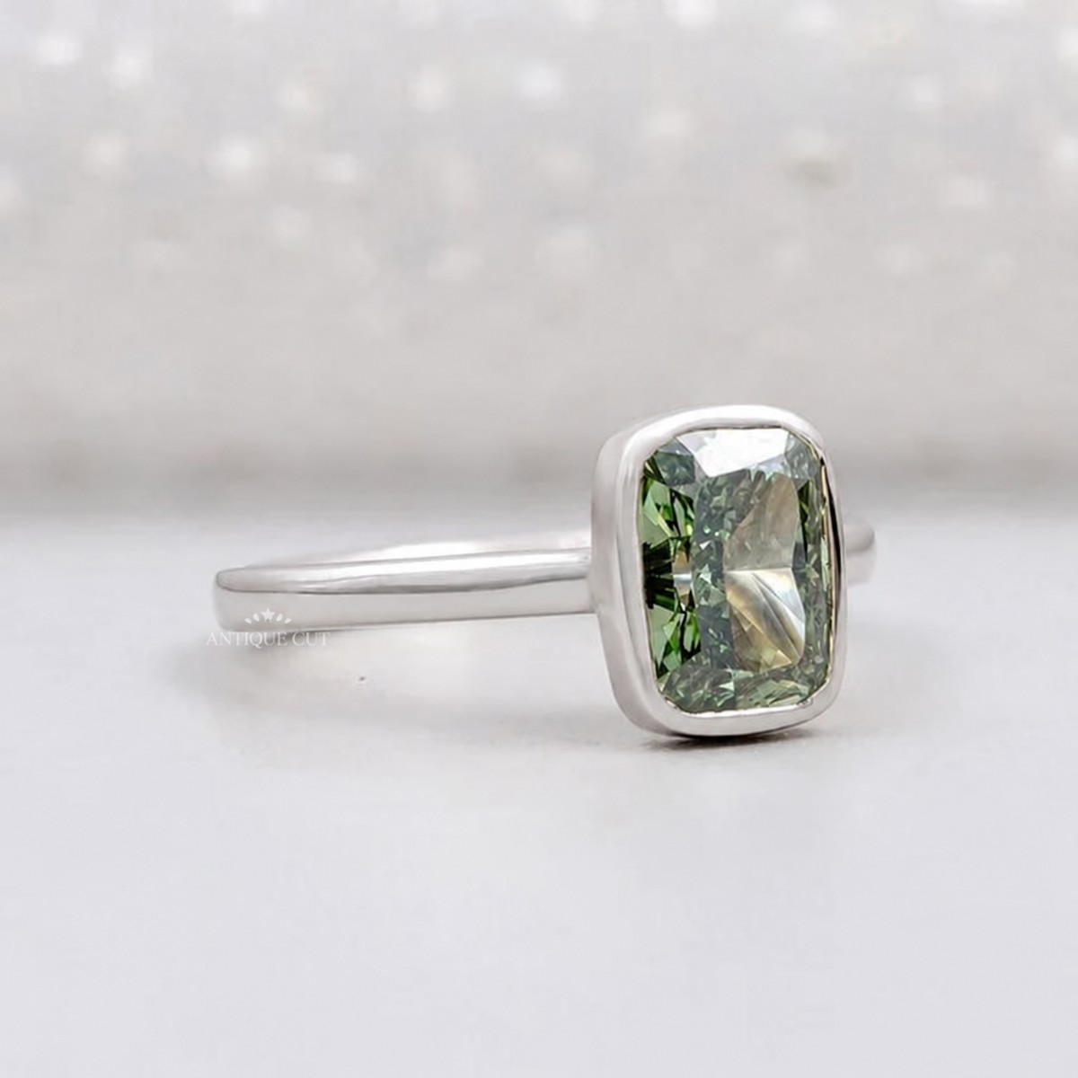 10k White Gold, 14k White Gold, 18k White Gold, Platinum