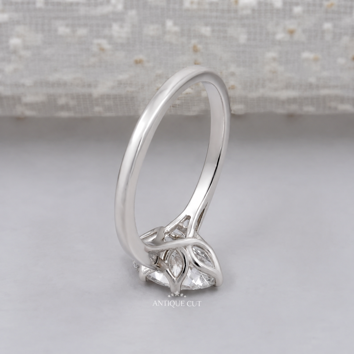 10k White Gold, 14k White Gold, 18k White Gold, Platinum