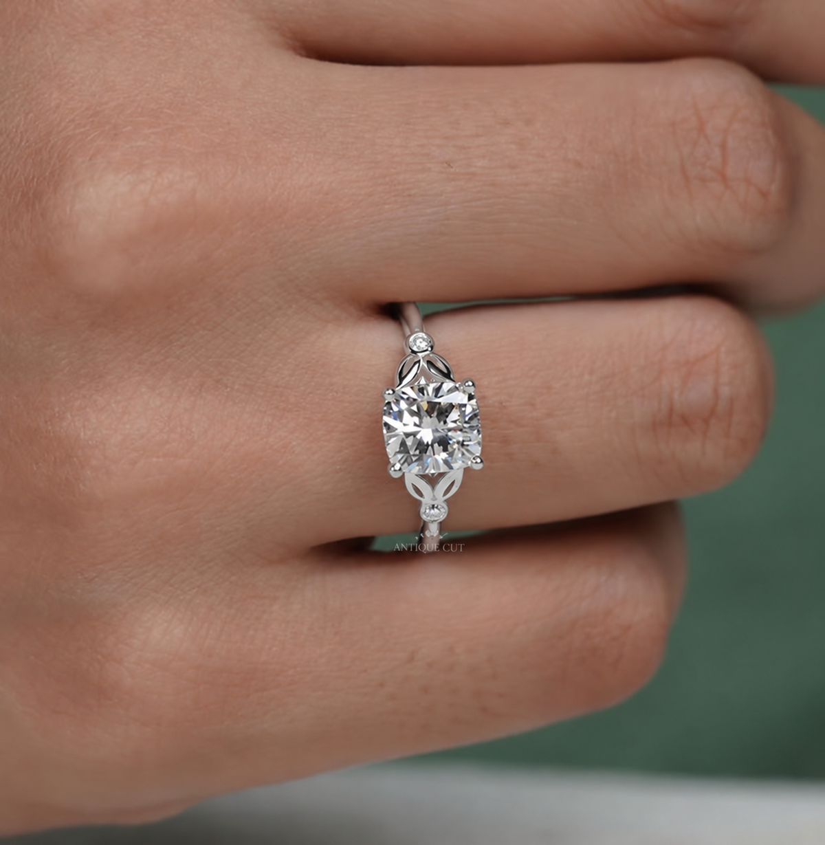 10k White Gold, 14k White Gold, 18k White Gold, Platinum